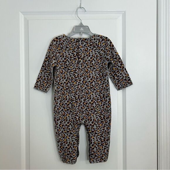 Monica + Andy Leopard Onesie Romper 12-18 Months Long Sleeve - Picture 2 of 4